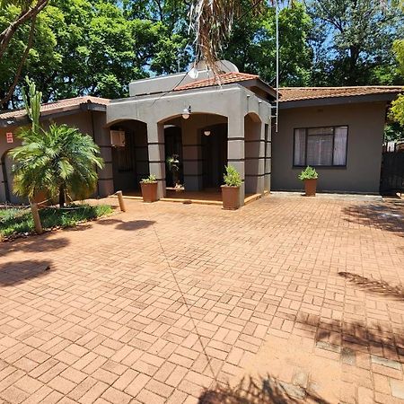 Casa Feliz Hotel Mokopane Bagian luar foto