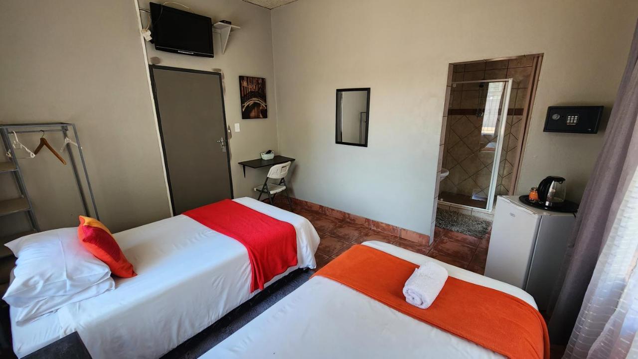 Casa Feliz Hotel Mokopane Bagian luar foto