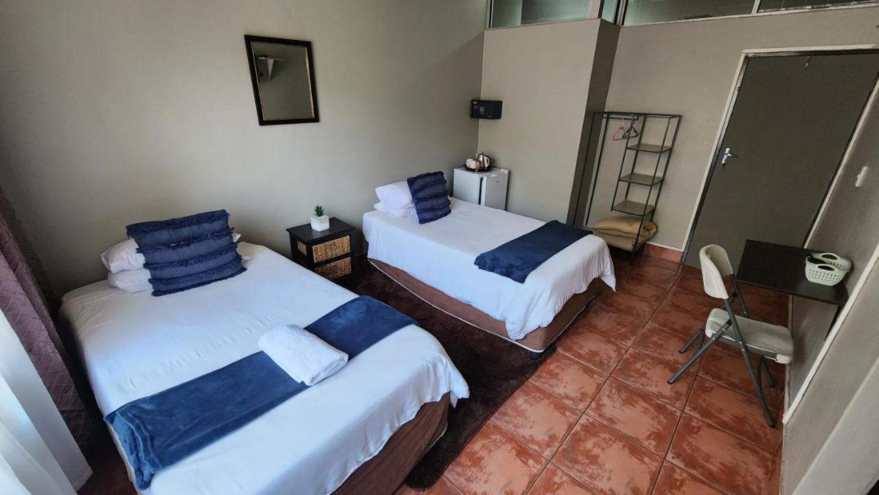 Casa Feliz Hotel Mokopane Bagian luar foto