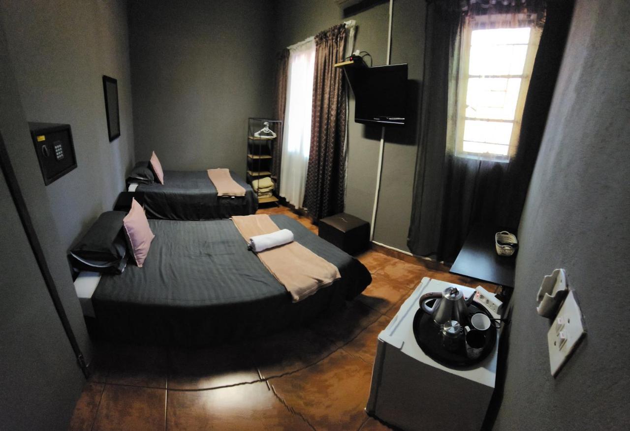 Casa Feliz Hotel Mokopane Bagian luar foto