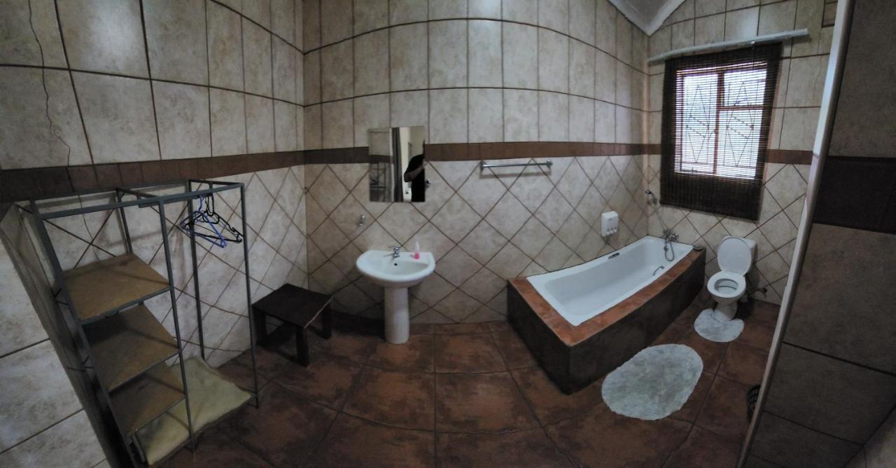 Casa Feliz Hotel Mokopane Bagian luar foto