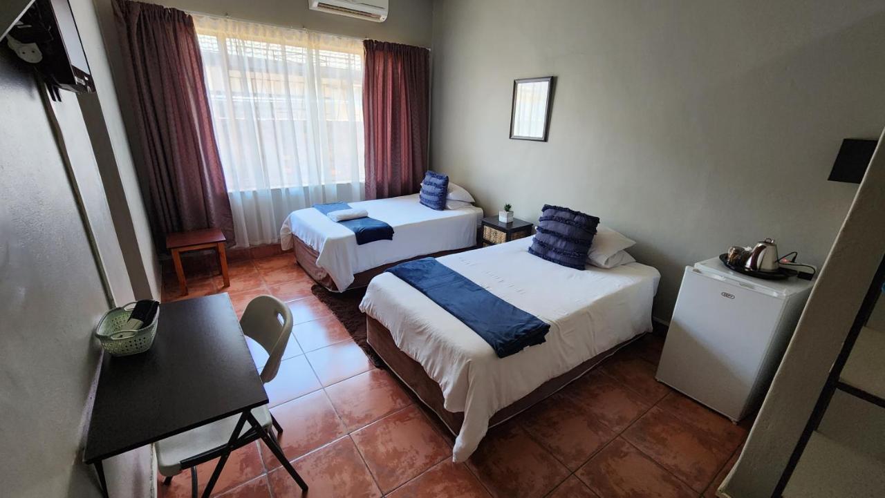 Casa Feliz Hotel Mokopane Bagian luar foto